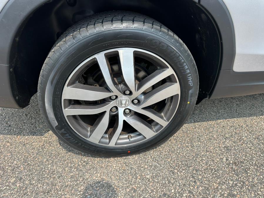 2017 Honda Pilot Touring AWD, available for sale in South Windsor, Connecticut | Mike And Tony Auto Sales, Inc. South Windsor, Connecticut 2017 Honda Pilot Touring AWD, available for sale in South Windsor, Connecticut | Mike And Tony Auto Sales, Inc. South Windsor, Connecticut