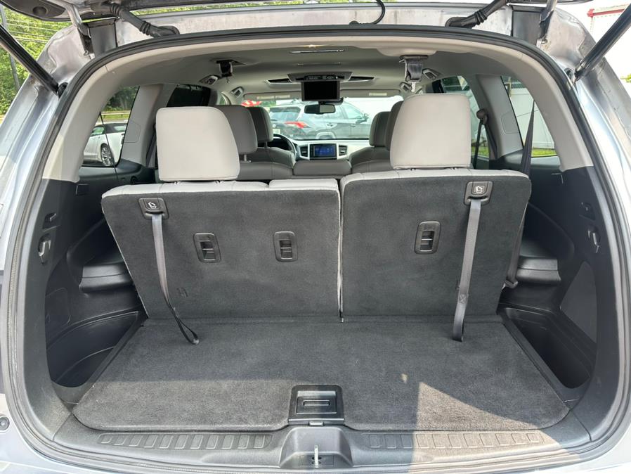 2017 Honda Pilot Touring AWD, available for sale in South Windsor, Connecticut | Mike And Tony Auto Sales, Inc. South Windsor, Connecticut 2017 Honda Pilot Touring AWD, available for sale in South Windsor, Connecticut | Mike And Tony Auto Sales, Inc. South Windsor, Connecticut