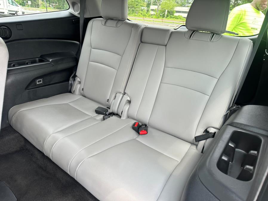 2017 Honda Pilot Touring AWD, available for sale in South Windsor, Connecticut | Mike And Tony Auto Sales, Inc. South Windsor, Connecticut 2017 Honda Pilot Touring AWD, available for sale in South Windsor, Connecticut | Mike And Tony Auto Sales, Inc. South Windsor, Connecticut