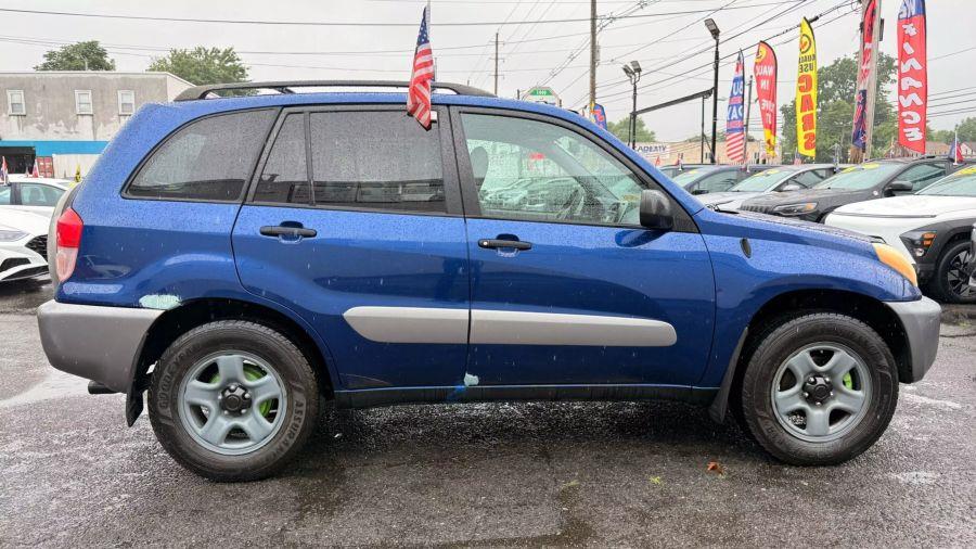 2002 Toyota Rav4 Sport Utility 4D, available for sale in Linden, New Jersey | Route 27 Auto Mall. Linden, New Jersey 2002 Toyota Rav4 Sport Utility 4D, available for sale in Linden, New Jersey | Route 27 Auto Mall. Linden, New Jersey
