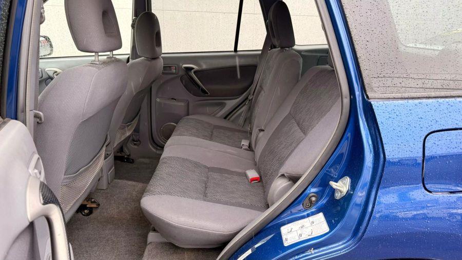 2002 Toyota Rav4 Sport Utility 4D, available for sale in Linden, New Jersey | Route 27 Auto Mall. Linden, New Jersey 2002 Toyota Rav4 Sport Utility 4D, available for sale in Linden, New Jersey | Route 27 Auto Mall. Linden, New Jersey