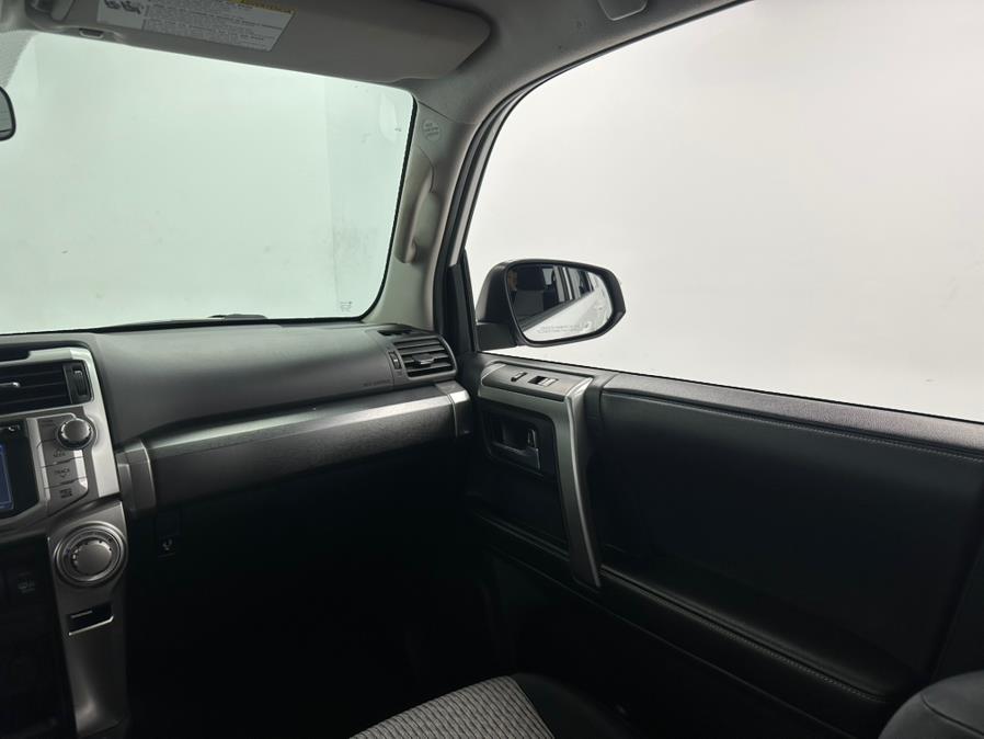 2016 Toyota 4Runner 4WD 4dr V6 SR5 (Natl), available for sale in Elizabeth, New Jersey | M Auto Group. Elizabeth, New Jersey 2016 Toyota 4Runner 4WD 4dr V6 SR5 (Natl), available for sale in Elizabeth, New Jersey | M Auto Group. Elizabeth, New Jersey