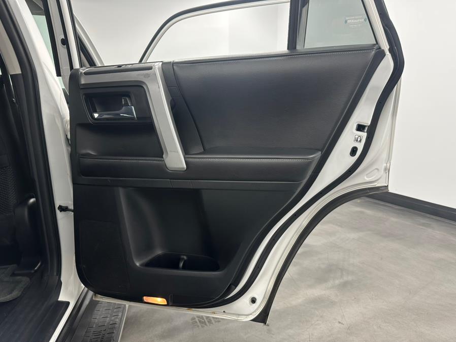 2016 Toyota 4Runner 4WD 4dr V6 SR5 (Natl), available for sale in Elizabeth, New Jersey | M Auto Group. Elizabeth, New Jersey 2016 Toyota 4Runner 4WD 4dr V6 SR5 (Natl), available for sale in Elizabeth, New Jersey | M Auto Group. Elizabeth, New Jersey