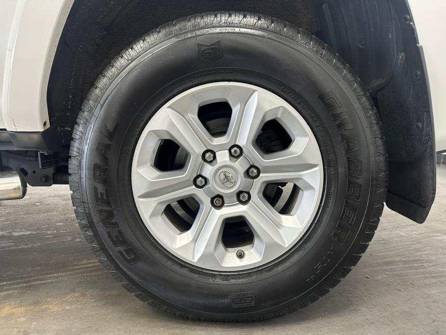 2016 Toyota 4Runner 4WD 4dr V6 SR5 (Natl), available for sale in Elizabeth, New Jersey | M Auto Group. Elizabeth, New Jersey 2016 Toyota 4Runner 4WD 4dr V6 SR5 (Natl), available for sale in Elizabeth, New Jersey | M Auto Group. Elizabeth, New Jersey