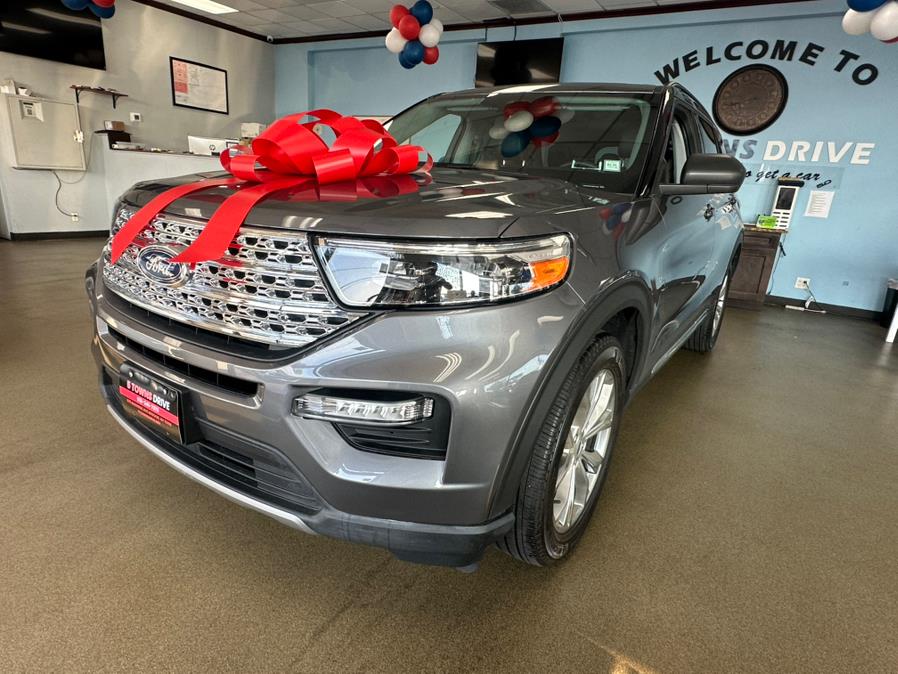 2022 Ford Explorer XLT 4WD, available for sale in Inwood, New York | 5 Towns Drive. Inwood, New York 2022 Ford Explorer XLT 4WD, available for sale in Inwood, New York | 5 Towns Drive. Inwood, New York