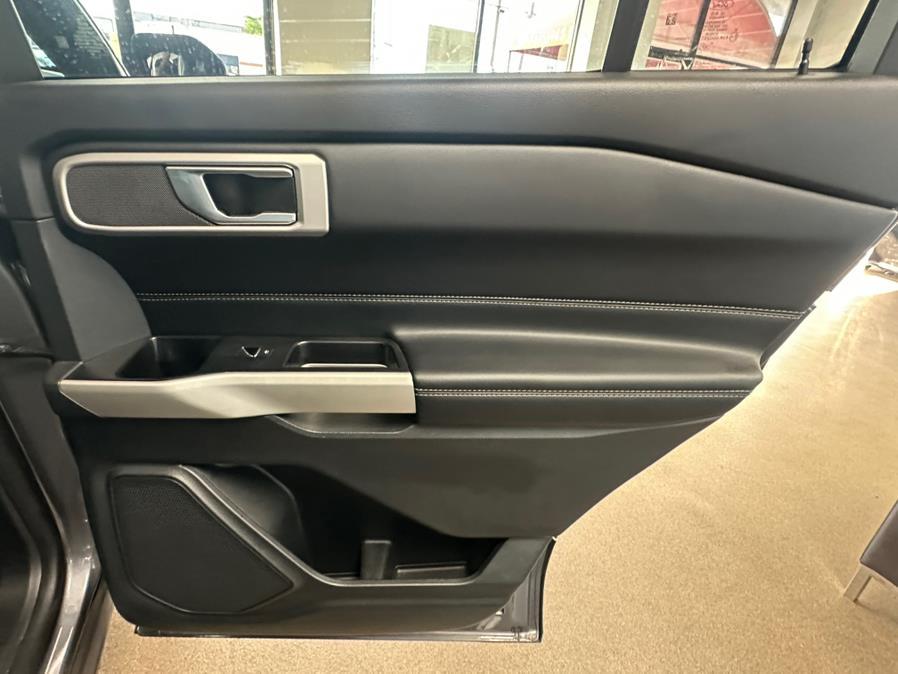 2022 Ford Explorer XLT 4WD, available for sale in Inwood, New York | 5 Towns Drive. Inwood, New York 2022 Ford Explorer XLT 4WD, available for sale in Inwood, New York | 5 Towns Drive. Inwood, New York
