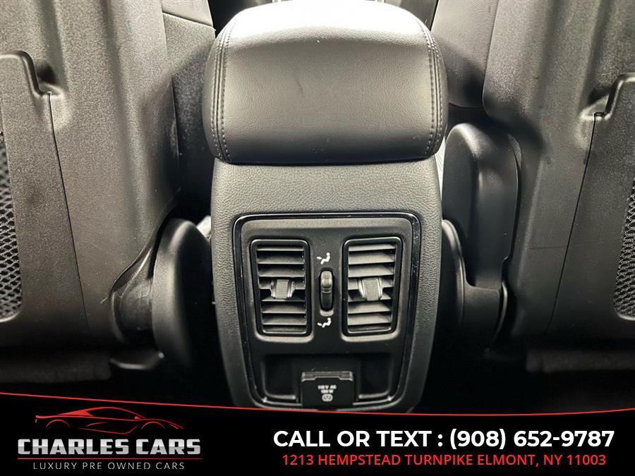2018 Jeep Grand Cherokee Altitude, available for sale in Elmont, New York | Charles Cars. Elmont, New York 2018 Jeep Grand Cherokee Altitude, available for sale in Elmont, New York | Charles Cars. Elmont, New York