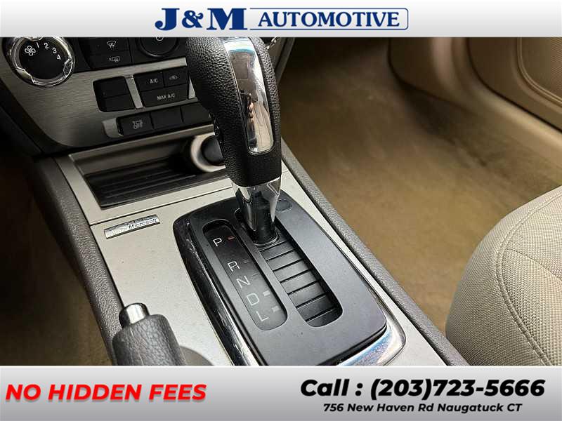 2012 Ford Fusion SE, available for sale in Naugatuck, Connecticut | J&M Automotive Sls&Svc LLC. Naugatuck, Connecticut 2012 Ford Fusion SE, available for sale in Naugatuck, Connecticut | J&M Automotive Sls&Svc LLC. Naugatuck, Connecticut