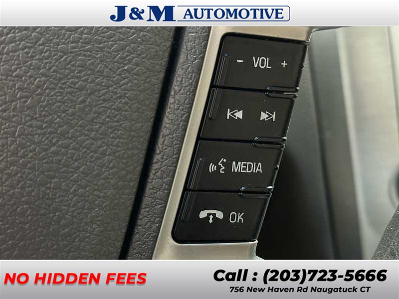 2012 Ford Fusion SE, available for sale in Naugatuck, Connecticut | J&M Automotive Sls&Svc LLC. Naugatuck, Connecticut 2012 Ford Fusion SE, available for sale in Naugatuck, Connecticut | J&M Automotive Sls&Svc LLC. Naugatuck, Connecticut