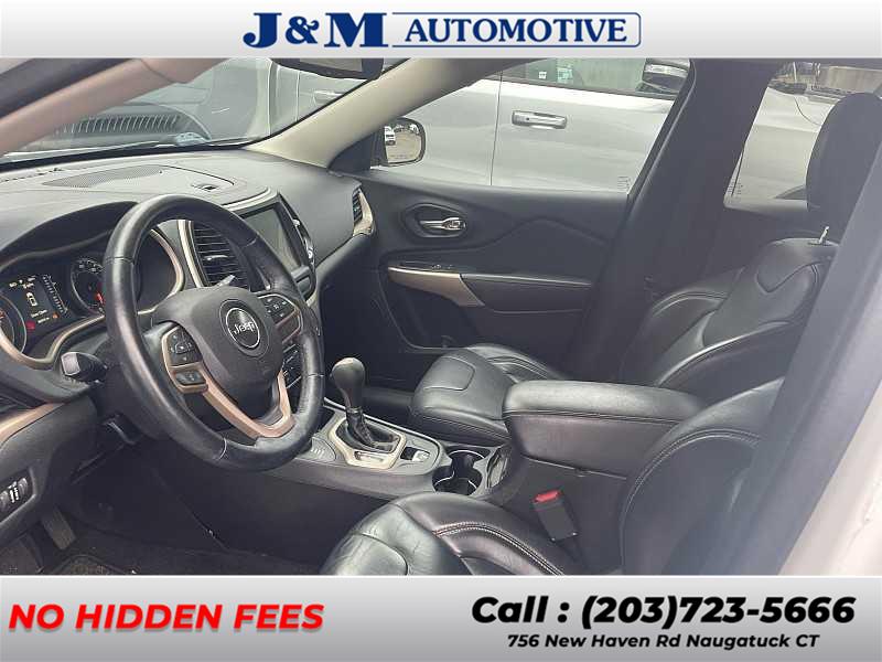 2017 Jeep Cherokee Latitude, available for sale in Naugatuck, Connecticut | J&M Automotive Sls&Svc LLC. Naugatuck, Connecticut 2017 Jeep Cherokee Latitude, available for sale in Naugatuck, Connecticut | J&M Automotive Sls&Svc LLC. Naugatuck, Connecticut
