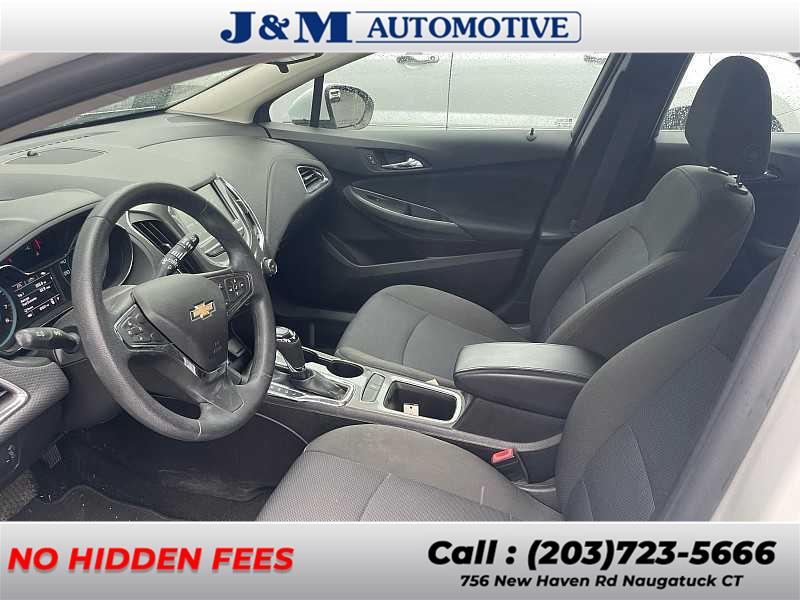 2017 Chevrolet Cruze LT, available for sale in Naugatuck, Connecticut | J&M Automotive Sls&Svc LLC. Naugatuck, Connecticut 2017 Chevrolet Cruze LT, available for sale in Naugatuck, Connecticut | J&M Automotive Sls&Svc LLC. Naugatuck, Connecticut