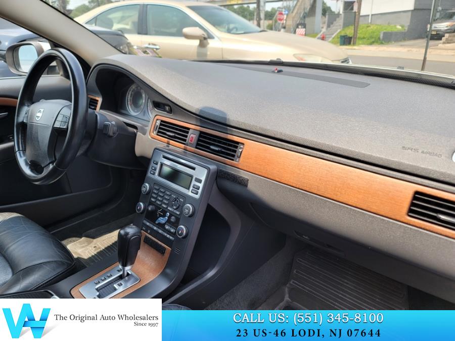 2008 Volvo S80 4dr Sdn I6 Turbo AWD, available for sale in Lodi, New Jersey | AW Auto & Truck Wholesalers, Inc. Lodi, New Jersey 2008 Volvo S80 4dr Sdn I6 Turbo AWD, available for sale in Lodi, New Jersey | AW Auto & Truck Wholesalers, Inc. Lodi, New Jersey