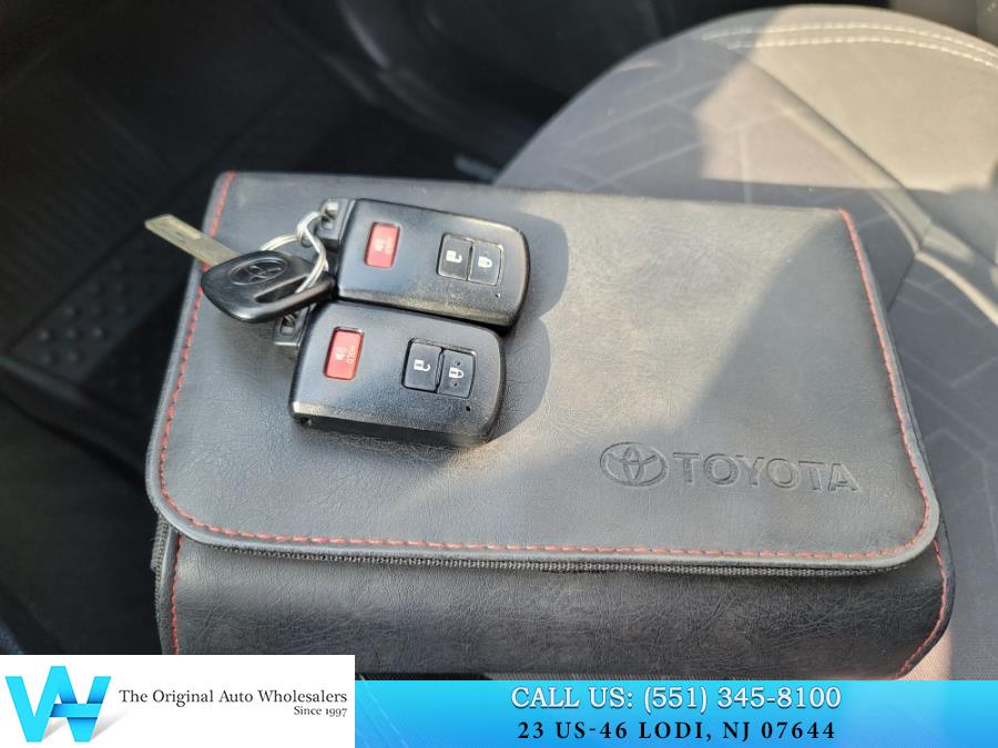 2017 Toyota Tacoma TRD Off Road Access Cab 6'' Bed V6 4x4 AT (Natl), available for sale in Lodi, New Jersey | AW Auto & Truck Wholesalers, Inc. Lodi, New Jersey 2017 Toyota Tacoma TRD Off Road Access Cab 6'' Bed V6 4x4 AT (Natl), available for sale in Lodi, New Jersey | AW Auto & Truck Wholesalers, Inc. Lodi, New Jersey