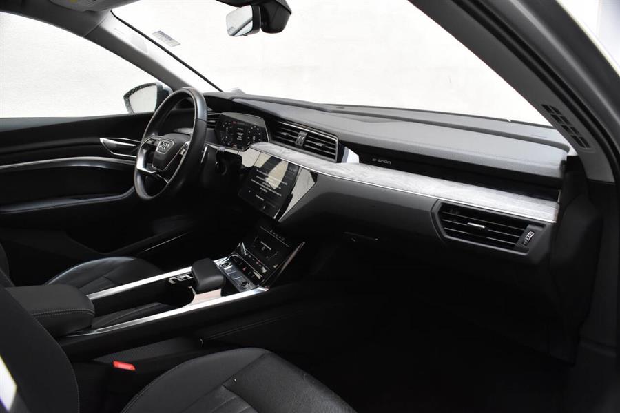 2021 Audi E-tron quattro Premium Plus AWD 4dr SUV, available for sale in Great Neck, New York | Camy Cars. Great Neck, New York 2021 Audi E-tron quattro Premium Plus AWD 4dr SUV, available for sale in Great Neck, New York | Camy Cars. Great Neck, New York