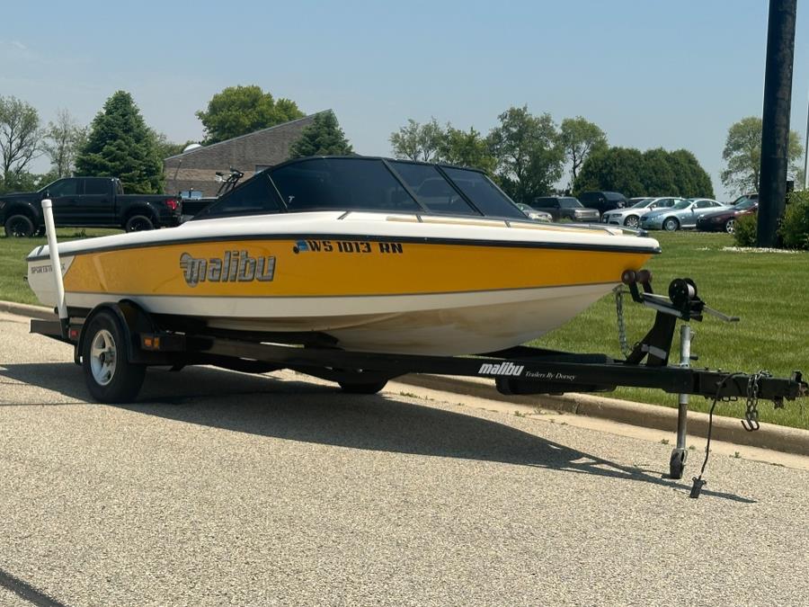2002 Malibu Sportster LX Ski Boat, available for sale in Darien, Wisconsin | Geneva Motor Cars. Darien, Wisconsin 2002 Malibu Sportster LX Ski Boat, available for sale in Darien, Wisconsin | Geneva Motor Cars. Darien, Wisconsin