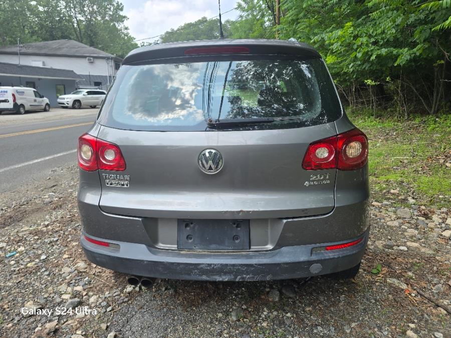 2009 Volkswagen Tiguan AWD SE w/Leather, available for sale in Bloomingdale, New Jersey | Bloomingdale Auto Group. Bloomingdale, New Jersey 2009 Volkswagen Tiguan AWD SE w/Leather, available for sale in Bloomingdale, New Jersey | Bloomingdale Auto Group. Bloomingdale, New Jersey