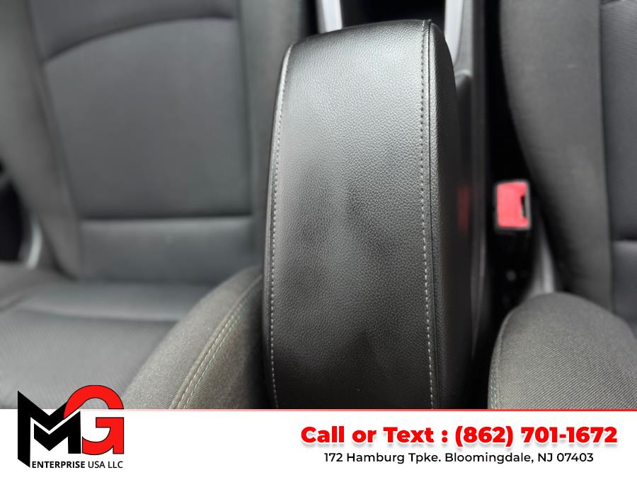 2016 Chevrolet Cruze 4dr Sdn Auto LT, available for sale in Bloomingdale, New Jersey | MG Enterprise USA. Bloomingdale, New Jersey 2016 Chevrolet Cruze 4dr Sdn Auto LT, available for sale in Bloomingdale, New Jersey | MG Enterprise USA. Bloomingdale, New Jersey
