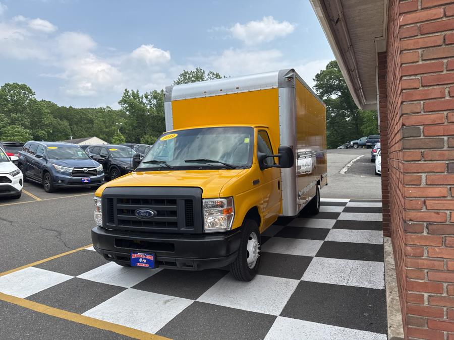 2019 Ford E-Series Cutaway Box Truck, available for sale in Waterbury, Connecticut | National Auto Brokers, Inc.. Waterbury, Connecticut 2019 Ford E-Series Cutaway Box Truck, available for sale in Waterbury, Connecticut | National Auto Brokers, Inc.. Waterbury, Connecticut