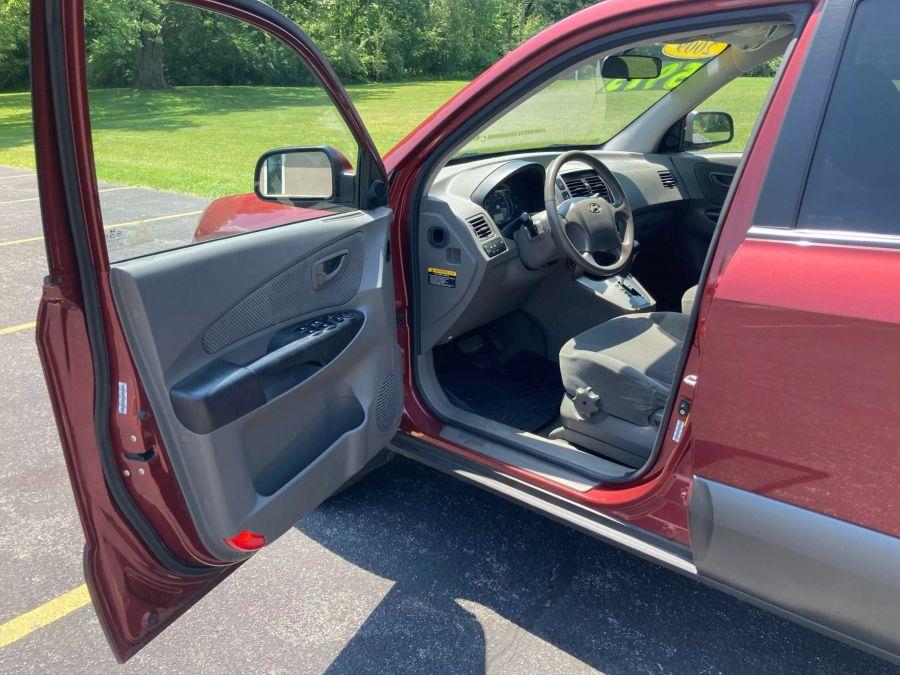2009 Hyundai Tucson SE Sport Utility 4D, available for sale in Wolcott, New York | Auto Hunter CNY. Wolcott, New York 2009 Hyundai Tucson SE Sport Utility 4D, available for sale in Wolcott, New York | Auto Hunter CNY. Wolcott, New York