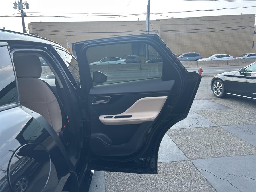 2017 Jaguar F-PACE 35t Premium AWD, available for sale in Jersey City, New Jersey | Luxe Auto Galleria. Jersey City, New Jersey 2017 Jaguar F-PACE 35t Premium AWD, available for sale in Jersey City, New Jersey | Luxe Auto Galleria. Jersey City, New Jersey