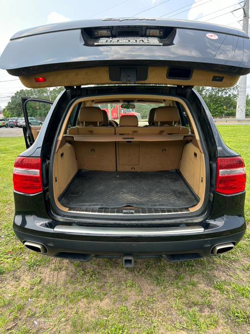 2009 Porsche Cayenne AWD 4dr Tiptronic, available for sale in Wallingford, Connecticut | Vertucci Automotive Inc. Wallingford, Connecticut 2009 Porsche Cayenne AWD 4dr Tiptronic, available for sale in Wallingford, Connecticut | Vertucci Automotive Inc. Wallingford, Connecticut