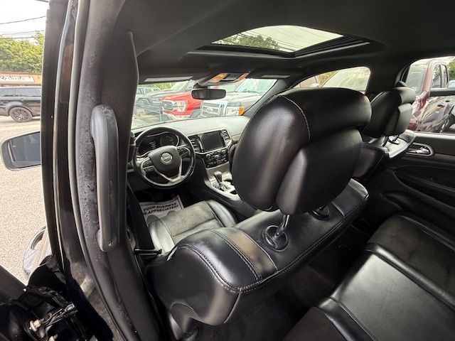 2019 Jeep Grand Cherokee Altitude 4x4, available for sale in Huntington Station, New York | Huntington Auto Mall. Huntington Station, New York 2019 Jeep Grand Cherokee Altitude 4x4, available for sale in Huntington Station, New York | Huntington Auto Mall. Huntington Station, New York