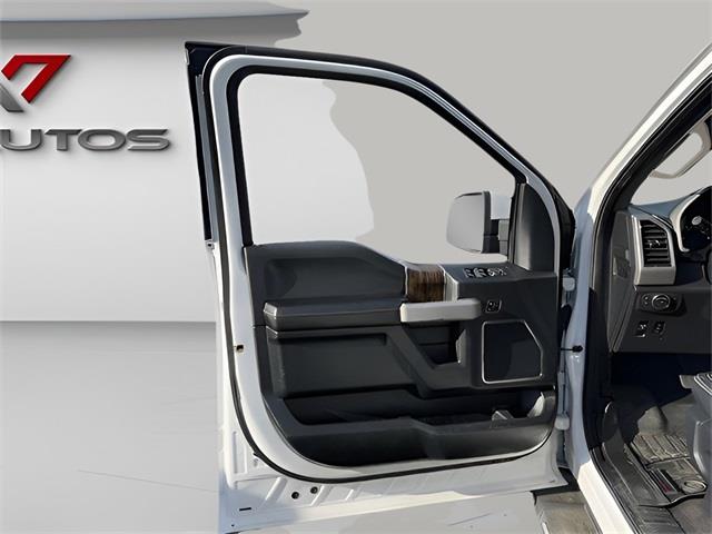 2020 Ford F-150 Lariat, available for sale in Stratford, Connecticut | Wiz Leasing Inc. Stratford, Connecticut 2020 Ford F-150 Lariat, available for sale in Stratford, Connecticut | Wiz Leasing Inc. Stratford, Connecticut