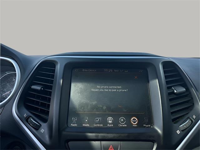 2017 Jeep Cherokee Trailhawk, available for sale in Stratford, Connecticut | Wiz Leasing Inc. Stratford, Connecticut 2017 Jeep Cherokee Trailhawk, available for sale in Stratford, Connecticut | Wiz Leasing Inc. Stratford, Connecticut