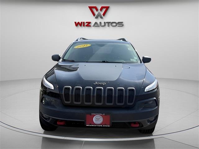 2017 Jeep Cherokee Trailhawk, available for sale in Stratford, Connecticut | Wiz Leasing Inc. Stratford, Connecticut 2017 Jeep Cherokee Trailhawk, available for sale in Stratford, Connecticut | Wiz Leasing Inc. Stratford, Connecticut