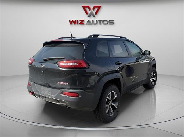 2017 Jeep Cherokee Trailhawk, available for sale in Stratford, Connecticut | Wiz Leasing Inc. Stratford, Connecticut 2017 Jeep Cherokee Trailhawk, available for sale in Stratford, Connecticut | Wiz Leasing Inc. Stratford, Connecticut