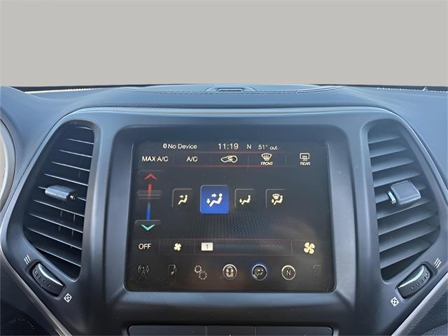 2016 Jeep Cherokee Altitude, available for sale in Stratford, Connecticut | Wiz Leasing Inc. Stratford, Connecticut 2016 Jeep Cherokee Altitude, available for sale in Stratford, Connecticut | Wiz Leasing Inc. Stratford, Connecticut