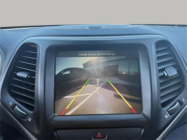 2016 Jeep Cherokee Altitude, available for sale in Stratford, Connecticut | Wiz Leasing Inc. Stratford, Connecticut 2016 Jeep Cherokee Altitude, available for sale in Stratford, Connecticut | Wiz Leasing Inc. Stratford, Connecticut