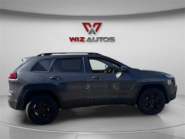 2016 Jeep Cherokee Altitude, available for sale in Stratford, Connecticut | Wiz Leasing Inc. Stratford, Connecticut 2016 Jeep Cherokee Altitude, available for sale in Stratford, Connecticut | Wiz Leasing Inc. Stratford, Connecticut