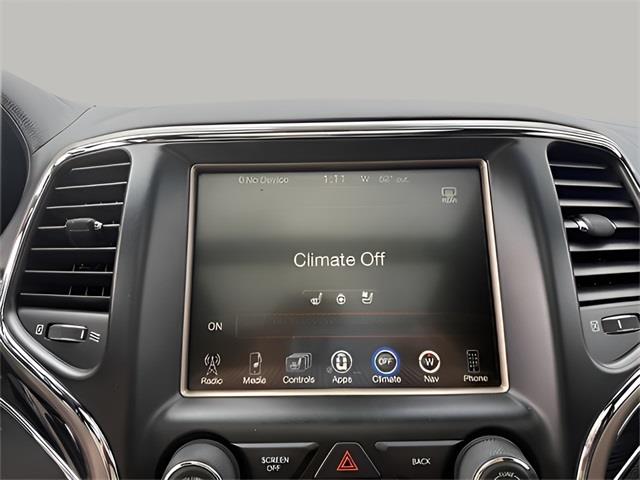 2014 Jeep Grand Cherokee Overland, available for sale in Stratford, Connecticut | Wiz Leasing Inc. Stratford, Connecticut 2014 Jeep Grand Cherokee Overland, available for sale in Stratford, Connecticut | Wiz Leasing Inc. Stratford, Connecticut