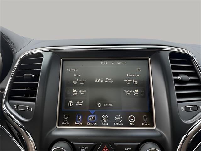 2014 Jeep Grand Cherokee Overland, available for sale in Stratford, Connecticut | Wiz Leasing Inc. Stratford, Connecticut 2014 Jeep Grand Cherokee Overland, available for sale in Stratford, Connecticut | Wiz Leasing Inc. Stratford, Connecticut