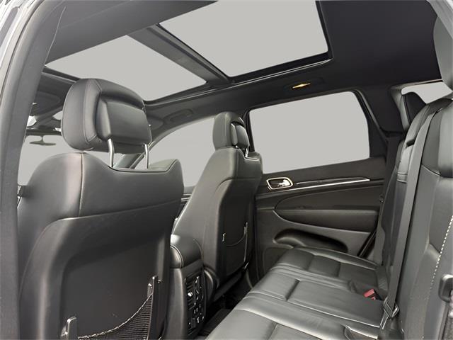 2014 Jeep Grand Cherokee Overland, available for sale in Stratford, Connecticut | Wiz Leasing Inc. Stratford, Connecticut 2014 Jeep Grand Cherokee Overland, available for sale in Stratford, Connecticut | Wiz Leasing Inc. Stratford, Connecticut