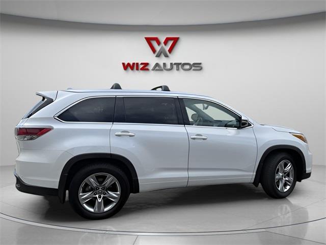 2016 Toyota Highlander Limited Platinum V6, available for sale in Stratford, Connecticut | Wiz Leasing Inc. Stratford, Connecticut 2016 Toyota Highlander Limited Platinum V6, available for sale in Stratford, Connecticut | Wiz Leasing Inc. Stratford, Connecticut