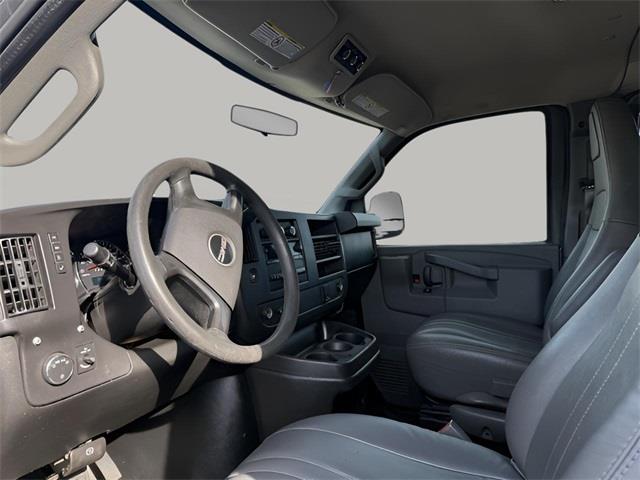 2016 GMC Savana 2500 LS, available for sale in Stratford, Connecticut | Wiz Leasing Inc. Stratford, Connecticut 2016 GMC Savana 2500 LS, available for sale in Stratford, Connecticut | Wiz Leasing Inc. Stratford, Connecticut