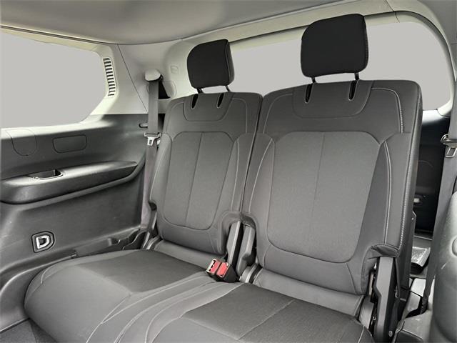 2023 Jeep Grand Cherokee l Laredo, available for sale in Stratford, Connecticut | Wiz Leasing Inc. Stratford, Connecticut 2023 Jeep Grand Cherokee l Laredo, available for sale in Stratford, Connecticut | Wiz Leasing Inc. Stratford, Connecticut