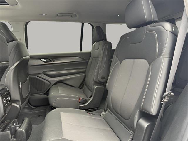 2023 Jeep Grand Cherokee l Laredo, available for sale in Stratford, Connecticut | Wiz Leasing Inc. Stratford, Connecticut 2023 Jeep Grand Cherokee l Laredo, available for sale in Stratford, Connecticut | Wiz Leasing Inc. Stratford, Connecticut