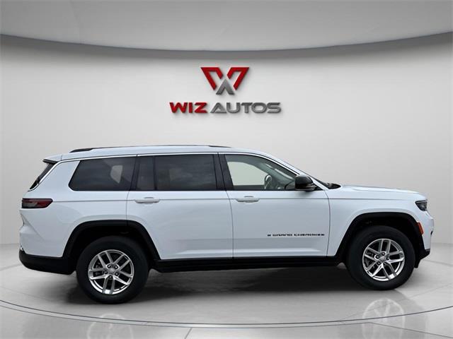 2023 Jeep Grand Cherokee l Laredo, available for sale in Stratford, Connecticut | Wiz Leasing Inc. Stratford, Connecticut 2023 Jeep Grand Cherokee l Laredo, available for sale in Stratford, Connecticut | Wiz Leasing Inc. Stratford, Connecticut