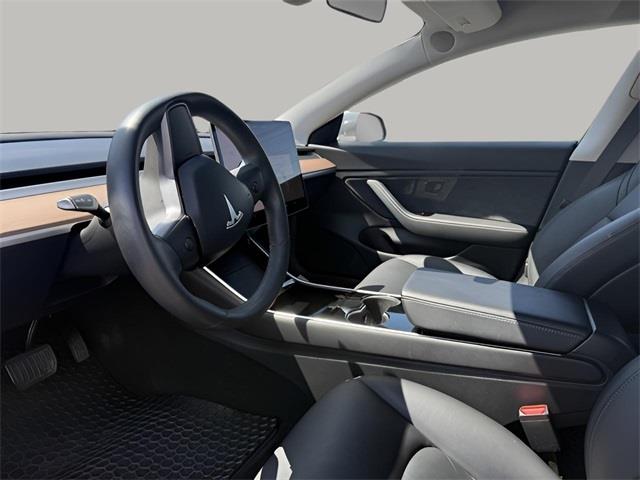 2018 Tesla Model 3 Long Range, available for sale in Stratford, Connecticut | Wiz Leasing Inc. Stratford, Connecticut 2018 Tesla Model 3 Long Range, available for sale in Stratford, Connecticut | Wiz Leasing Inc. Stratford, Connecticut