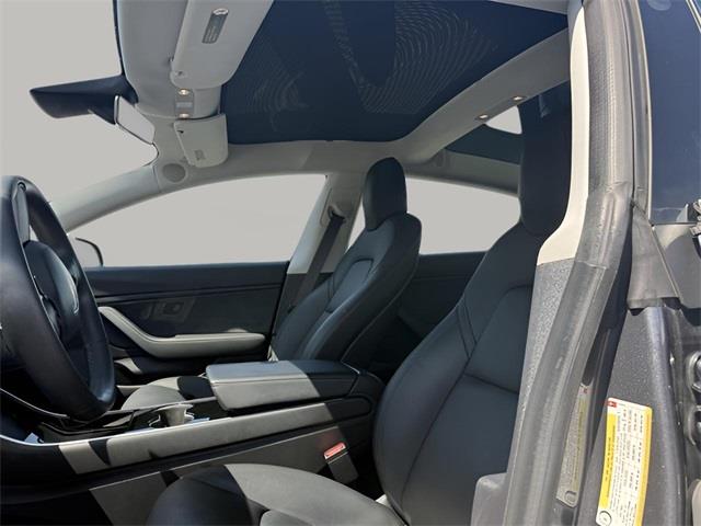 2018 Tesla Model 3 Long Range, available for sale in Stratford, Connecticut | Wiz Leasing Inc. Stratford, Connecticut 2018 Tesla Model 3 Long Range, available for sale in Stratford, Connecticut | Wiz Leasing Inc. Stratford, Connecticut
