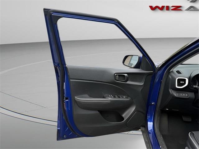 2022 Hyundai Venue Limited, available for sale in Stratford, Connecticut | Wiz Leasing Inc. Stratford, Connecticut 2022 Hyundai Venue Limited, available for sale in Stratford, Connecticut | Wiz Leasing Inc. Stratford, Connecticut