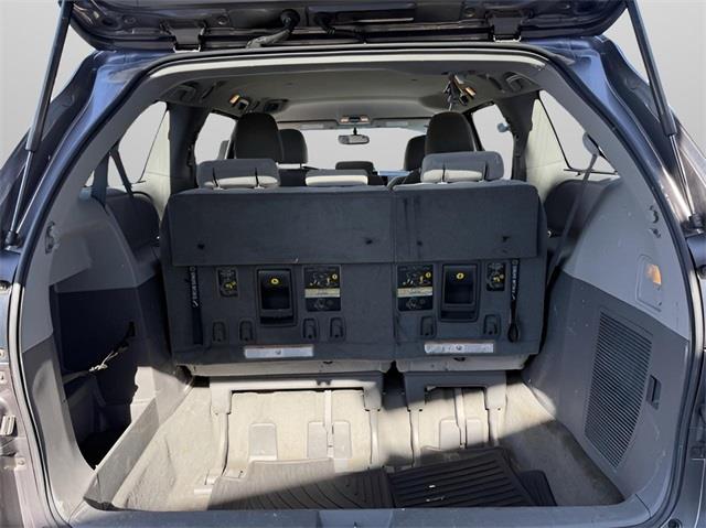 2015 Toyota Sienna LE, available for sale in Stratford, Connecticut | Wiz Leasing Inc. Stratford, Connecticut 2015 Toyota Sienna LE, available for sale in Stratford, Connecticut | Wiz Leasing Inc. Stratford, Connecticut