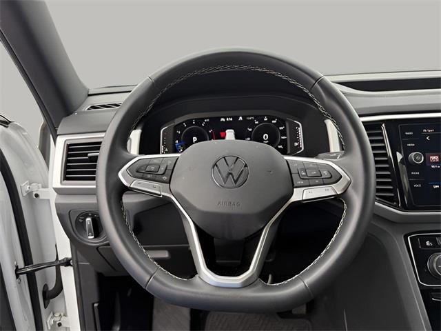 2022 Volkswagen Atlas Cross Sport 2.0T SE w/Technology, available for sale in Stratford, Connecticut | Wiz Leasing Inc. Stratford, Connecticut 2022 Volkswagen Atlas Cross Sport 2.0T SE w/Technology, available for sale in Stratford, Connecticut | Wiz Leasing Inc. Stratford, Connecticut