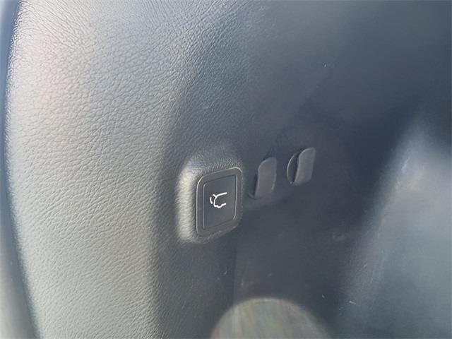 2022 Jeep Cherokee Limited, available for sale in Stratford, Connecticut | Wiz Leasing Inc. Stratford, Connecticut 2022 Jeep Cherokee Limited, available for sale in Stratford, Connecticut | Wiz Leasing Inc. Stratford, Connecticut