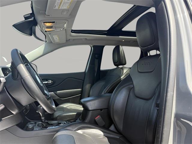 2022 Jeep Cherokee Limited, available for sale in Stratford, Connecticut | Wiz Leasing Inc. Stratford, Connecticut 2022 Jeep Cherokee Limited, available for sale in Stratford, Connecticut | Wiz Leasing Inc. Stratford, Connecticut