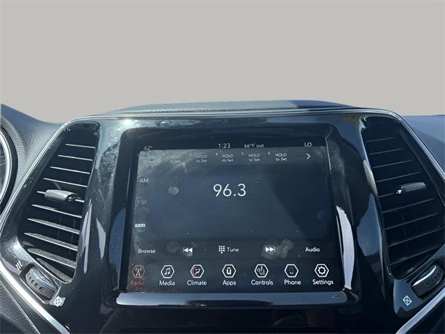 2022 Jeep Cherokee Limited, available for sale in Stratford, Connecticut | Wiz Leasing Inc. Stratford, Connecticut 2022 Jeep Cherokee Limited, available for sale in Stratford, Connecticut | Wiz Leasing Inc. Stratford, Connecticut