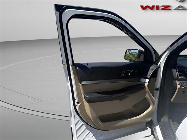 2016 Ford Explorer Base, available for sale in Stratford, Connecticut | Wiz Leasing Inc. Stratford, Connecticut 2016 Ford Explorer Base, available for sale in Stratford, Connecticut | Wiz Leasing Inc. Stratford, Connecticut